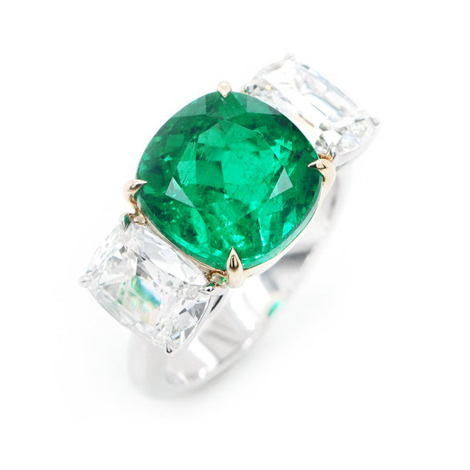 5.32 cts Minor Oil Colombian Emerald with Diamond Ring (ENQUIRE)