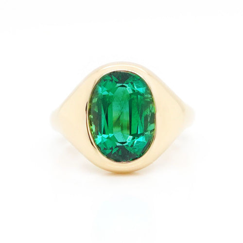 4.853 cts Oval Emerald Ring