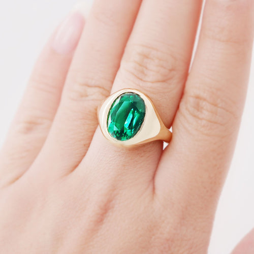 4.853 cts Oval Emerald Ring