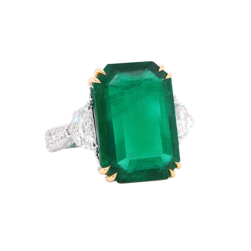 9.453 cts Octagon Emerald with Diamond Ring (ENQUIRE)