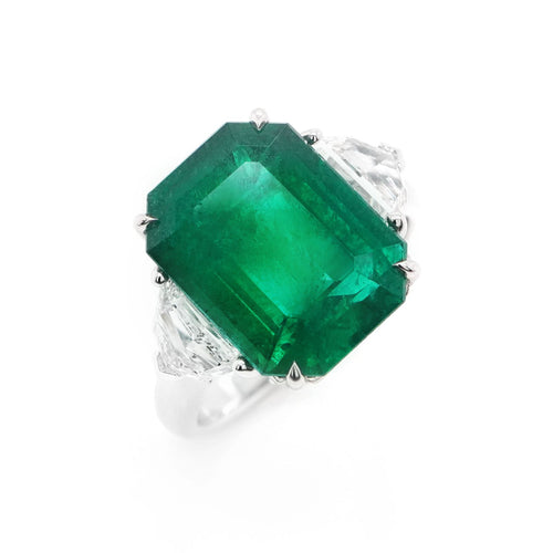 6.72 cts Octagon Emerald with Diamond Ring (ENQUIRE)