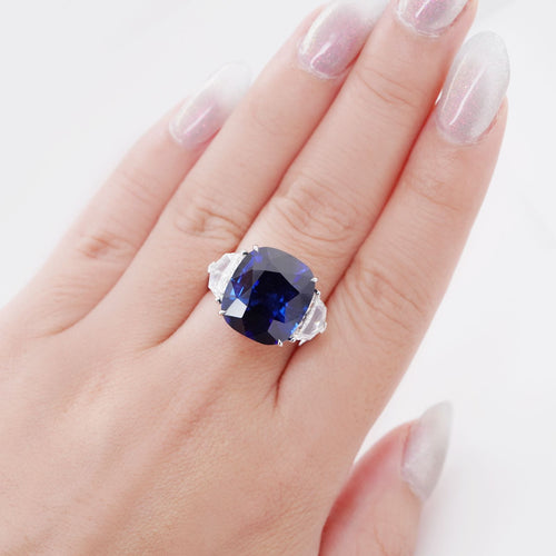 15.14 cts Blue Sapphire with Diamond Ring