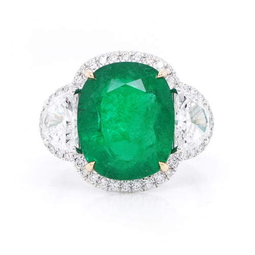 7.066 cts Oval Emerald with Diamond Ring (ENQUIRE)