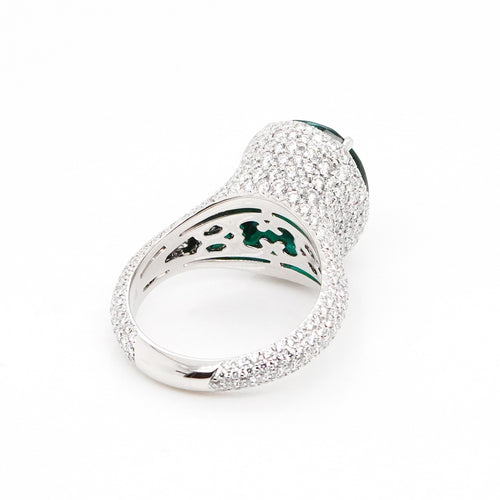 4.702 cts Oval Emerald with Diamond Ring