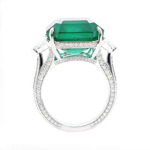 9.03 cts Colombian Emerald with Diamond Ring (ENQUIRE)