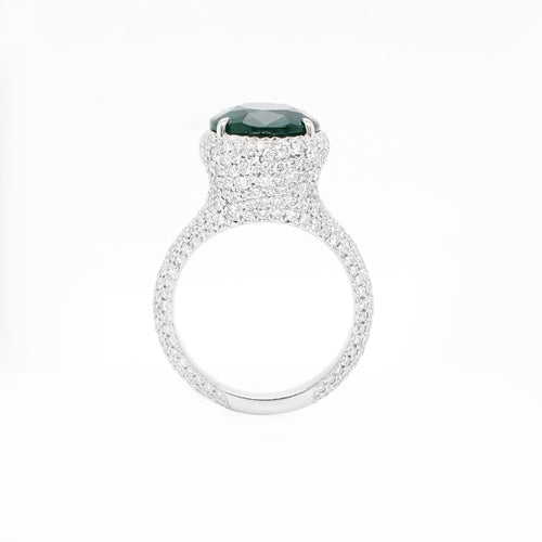 4.702 cts Oval Emerald with Diamond Ring