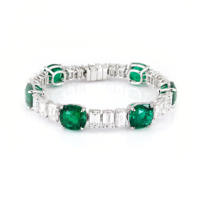 / 15.14 cts Minor Oil Colombian Emerald with Diamond Bracelet