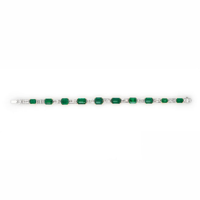  13.62 cts Emerald with Carré Diamond Bracelet (ENQUIRE)
