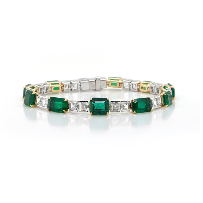 13.62 cts Emerald with Carré Diamond Bracelet (ENQUIRE)