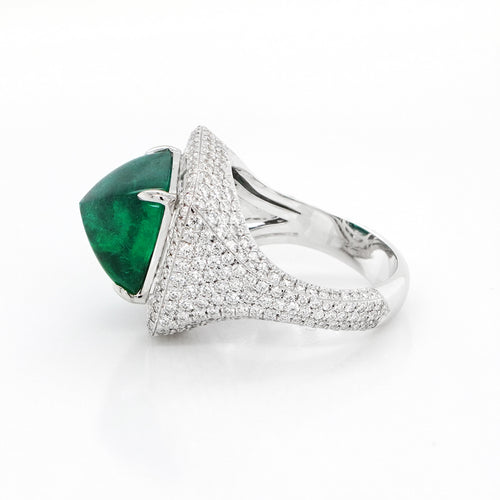 7.12 cts Emerald with Diamond Ring
