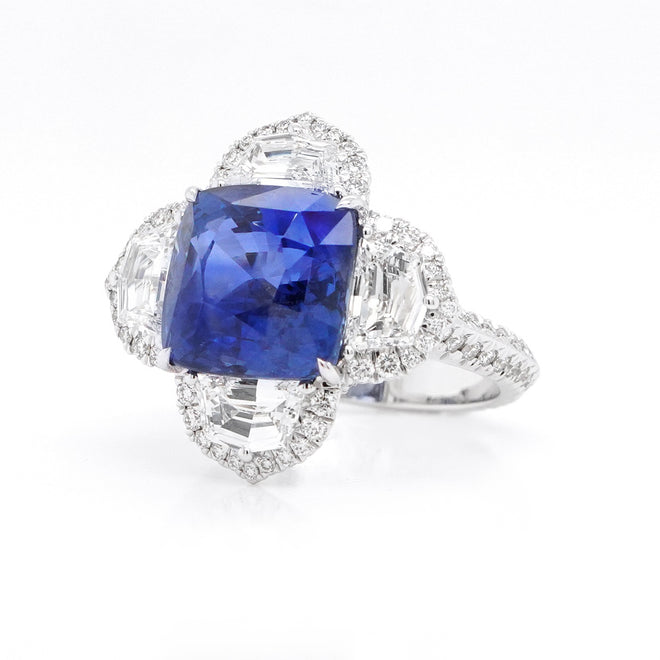 8.56 cts Blue Sapphire with Diamond Ring