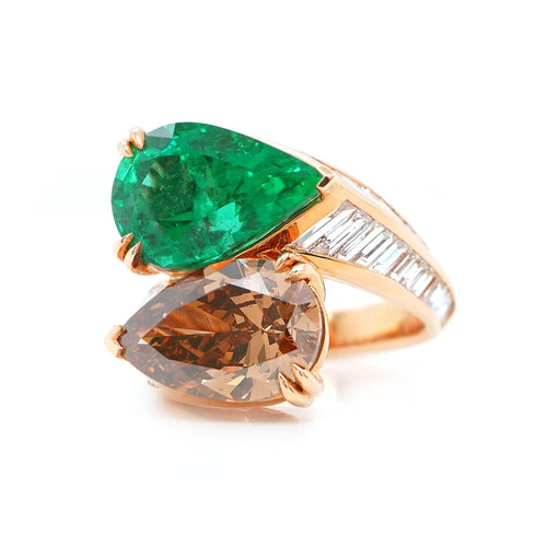 5.05 / 4.01 cts Minor Oil Pear Shape Emerald with Fancy Diamond Ring