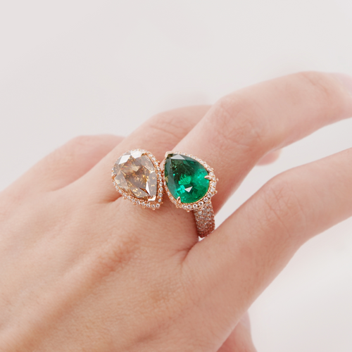5.01 / 4.75 cts Emerald with Fancy Diamond Ring