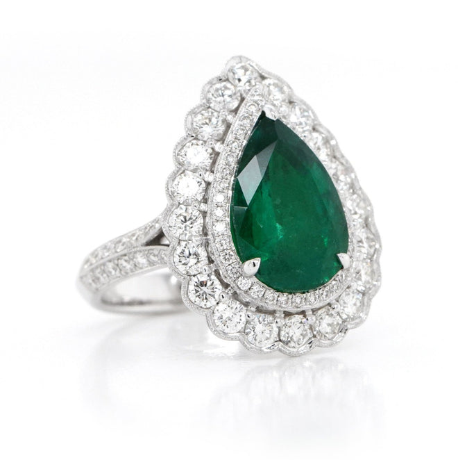 3.87 cts Emerald with Diamond Ring
