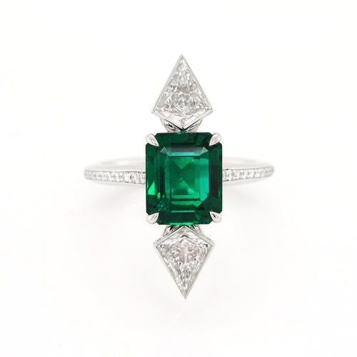 2.48 cts Emerald with Diamond Ring