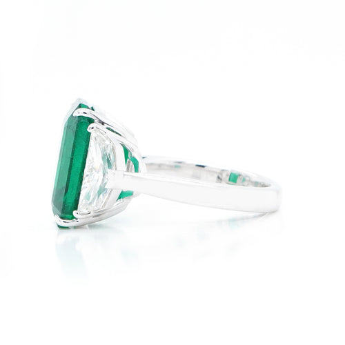 RE-24021-8.408 cts Octagon Emerald with Diamond Ring (ENQUIRE)