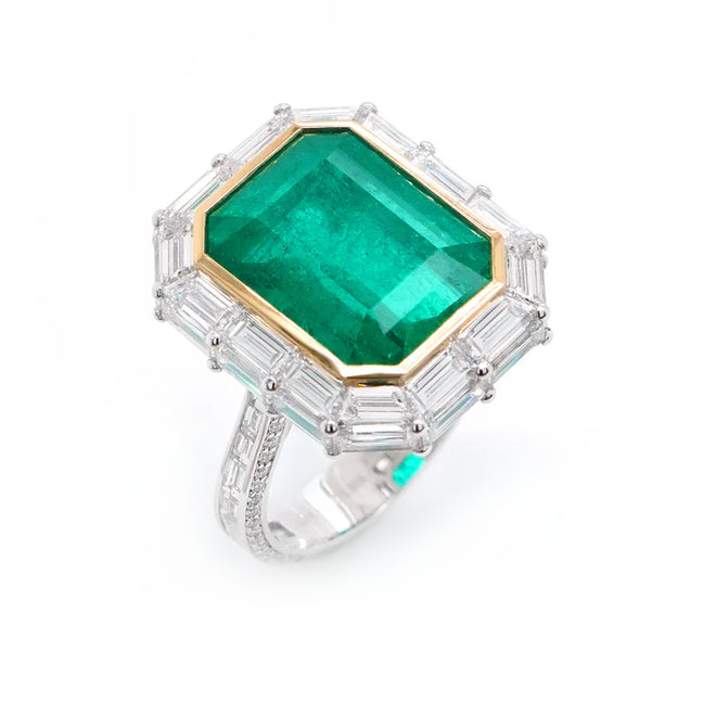 8.88 cts Colombian Emerald with Diamond Ring (ENQUIRE)