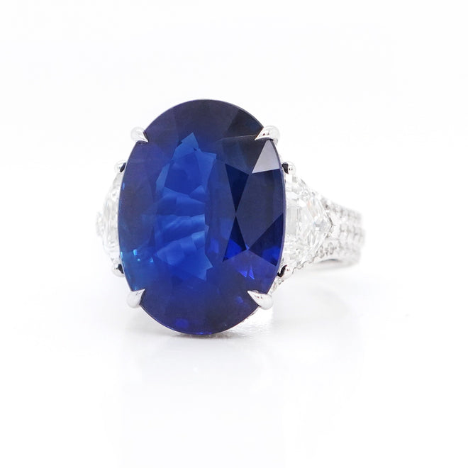 17.26 cts Blue Sapphire with Diamond Ring (ENQUIRE)