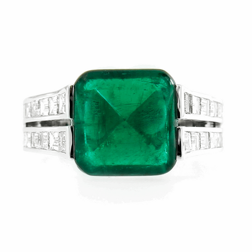 4.04 cts Emerald with Baguette Diamond Ring