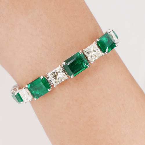 24.13 cts Emerald with Diamond Bracelet (ENQUIRE)