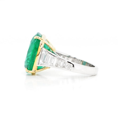  15.26 cts  Emerald with Diamond Ring