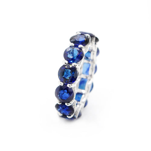 9.27 cts Round Blue Sapphire with White Diamond Pavé Eternity Ring