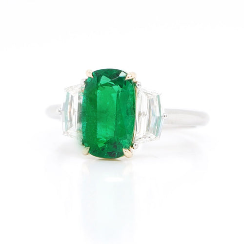 2.20 cts  Emerald with Diamond Ring