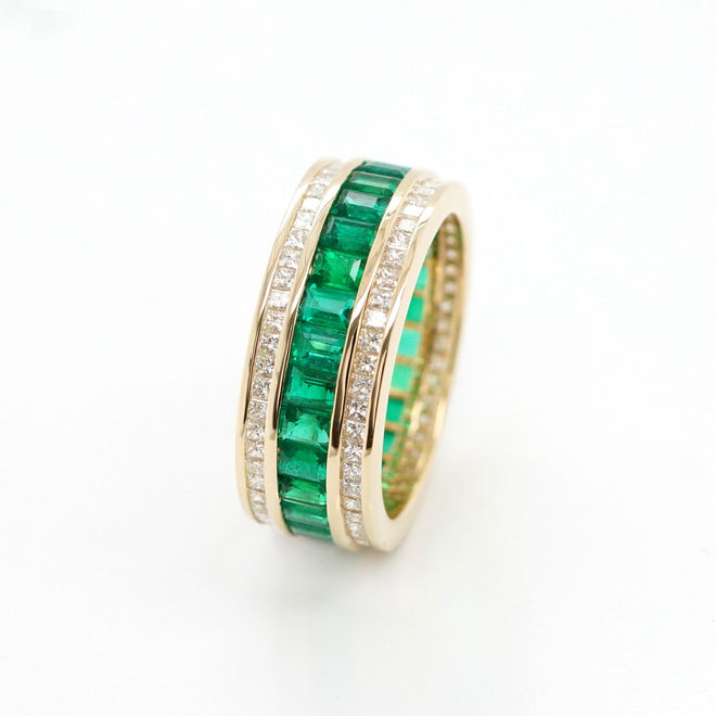 2.63 cts Baguette Emerald with White Diamond Pavé Eternity Ring