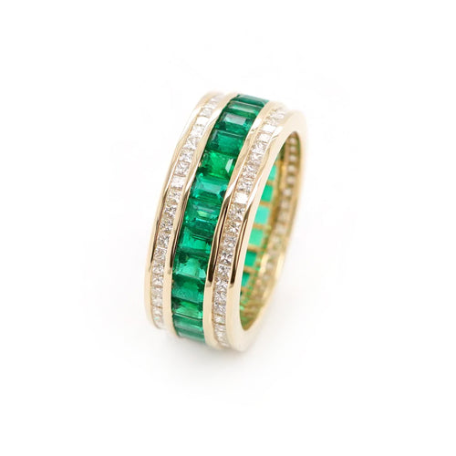 2.63 cts Baguette Emerald with White Diamond Pavé Eternity Ring