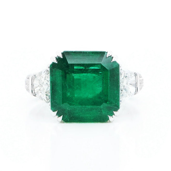 8.045 cts Octagon Emerald with Diamond Ring
