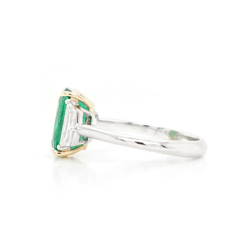 2.20 cts  Emerald with Diamond Ring