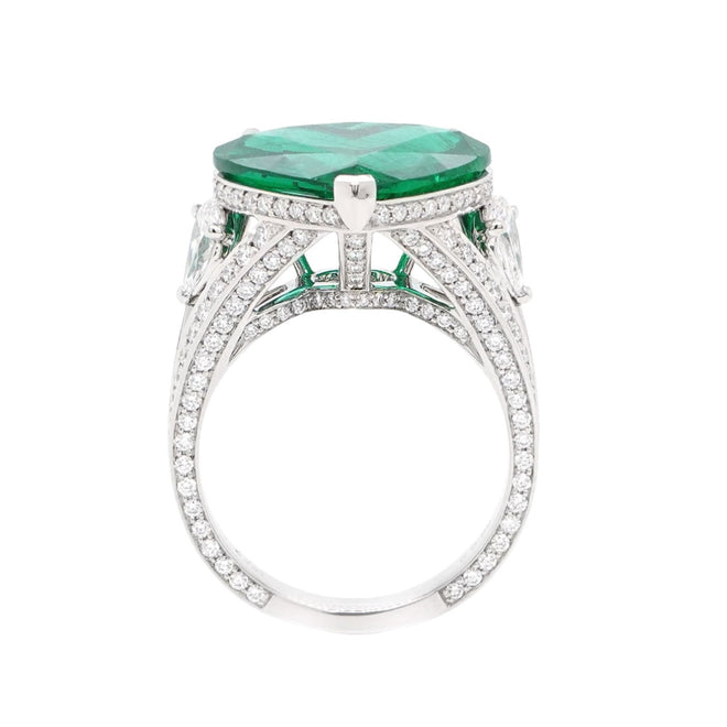 5.780 cts Heart Shape Emerald with Diamond Ring (ENQUIRE)